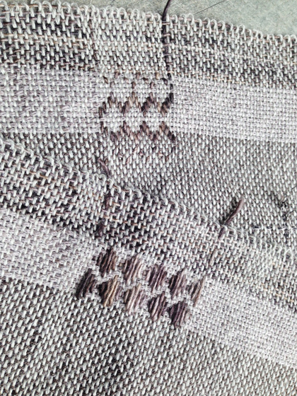 Wrapt Weaving pacifica motifs on a scarf