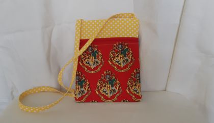 Small Cross Shoulder Bag in Harry Potter Crest fabric