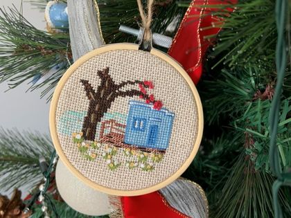 Christmas Decoration DIY Cross Stitch kit - Kiwi Bach