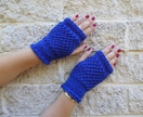 Log Cabin electric blue fingerless mitts – knitted from bright royal blue wool