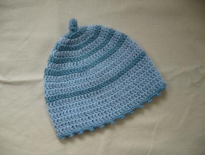 Baby hat - Blue stripes