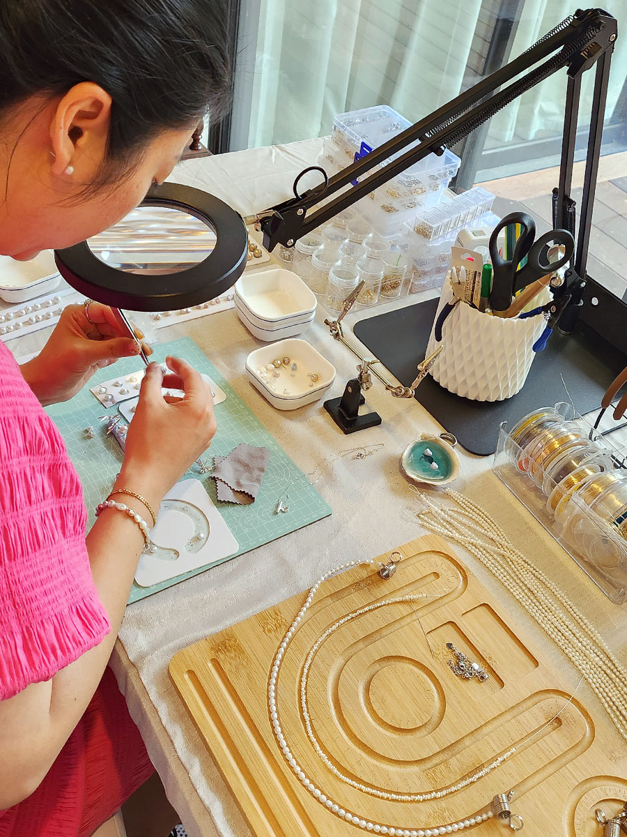 Lisa Yuyi of Mermade Pearl Studio in her Christchurch Ōtautahi studio