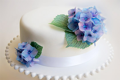 Edible Wafer Paper Hydrangea Flowers by Sweet Whimsy