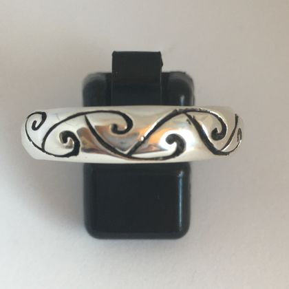Sterling Silver Kowhaiwhai pattern ring