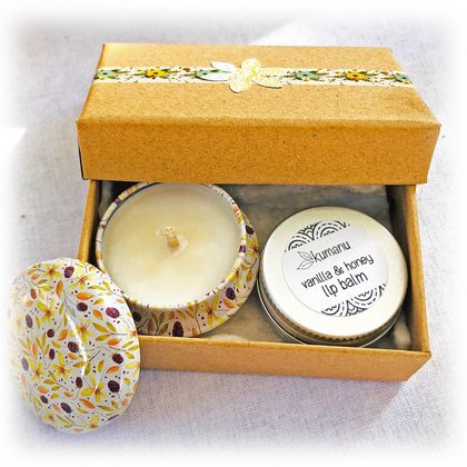 Gift Box - Mini candle and lip balm 
