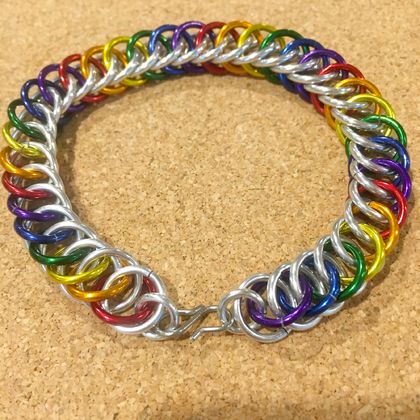 Chainmail bracelet: Rainbow non-stretch