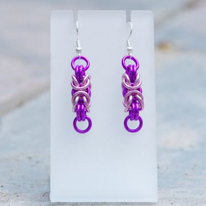 Chainmail earrings: Breast Cancer Awareness