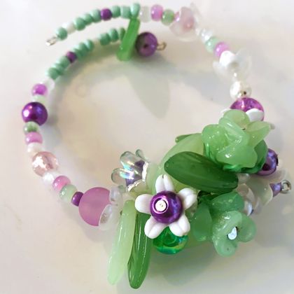 Bracelet: Celadon Roses and violets ('Pastel and Pretty' range)