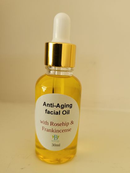 Anti-Aging Facial Oil With Rosehip And Frankincense