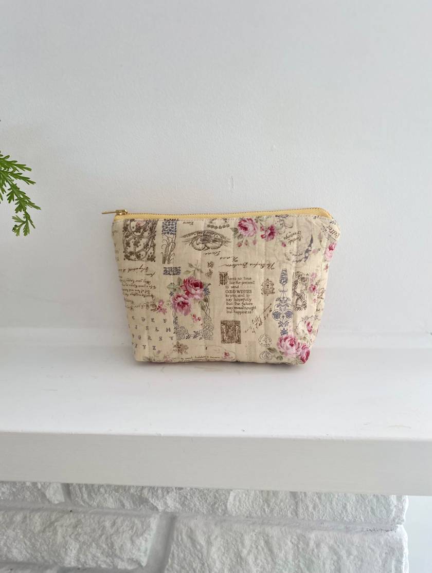 Vintage makeup online purse