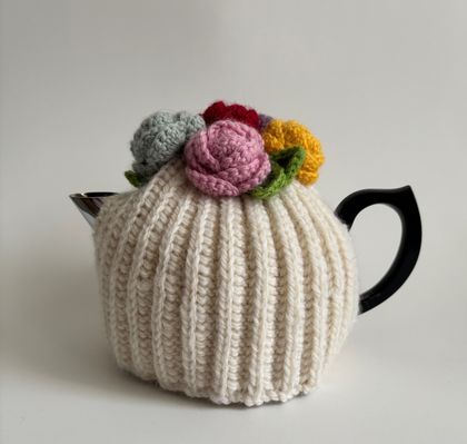 Retro Style Tea Cosy - Hand Knitted - Hand Crocheted