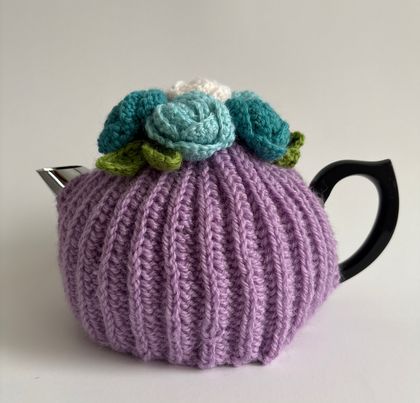 Retro Style Tea Cosy - Hand Knitted - Hand Crocheted