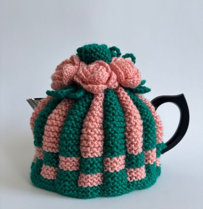 Retro Style Tea Cosy - Hand Knitted - Hand Crocheted