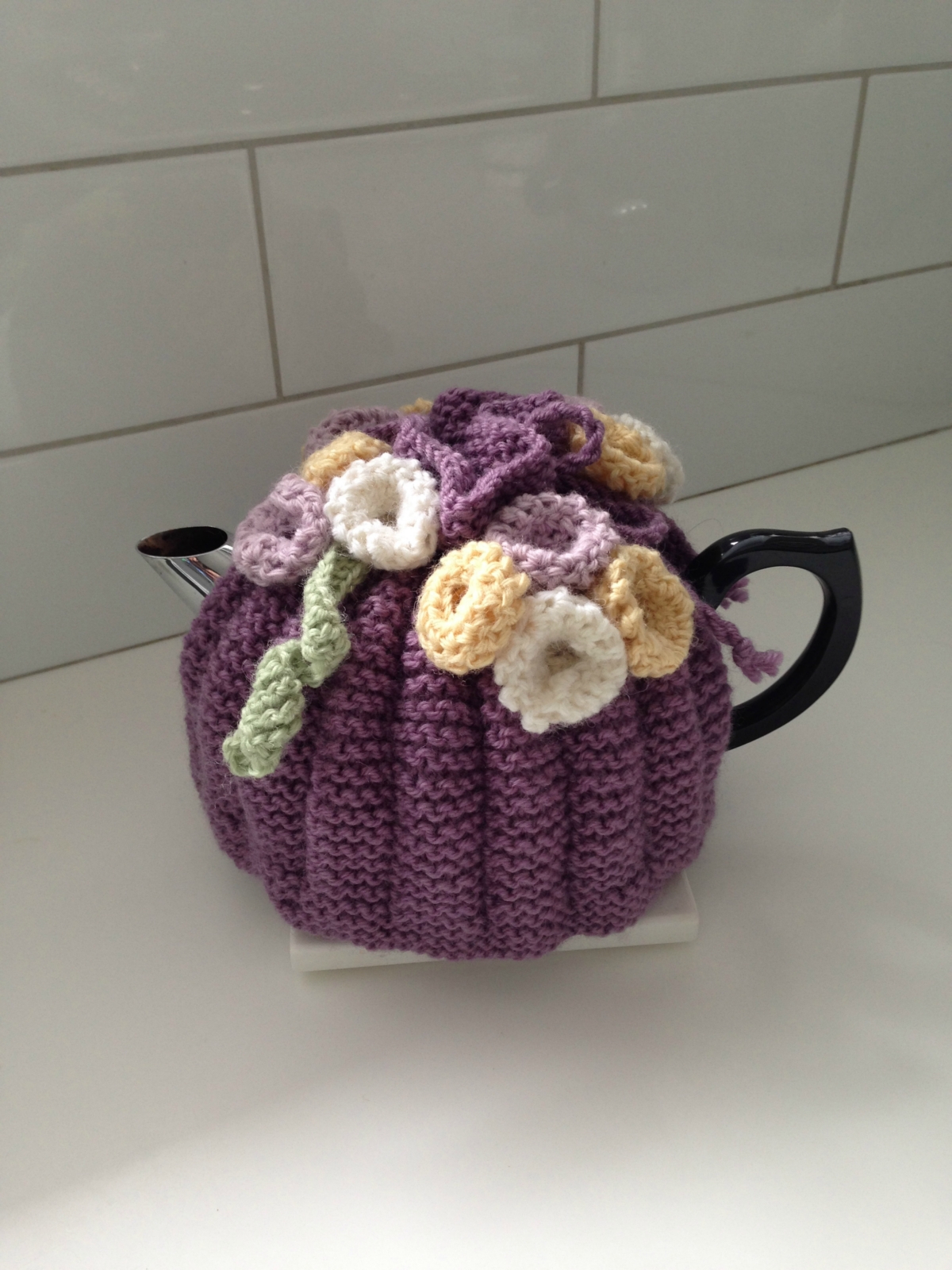 Retro Inspired Tea Cosy.. Graped up.. Hand Knitted .. Wool.. Made In
