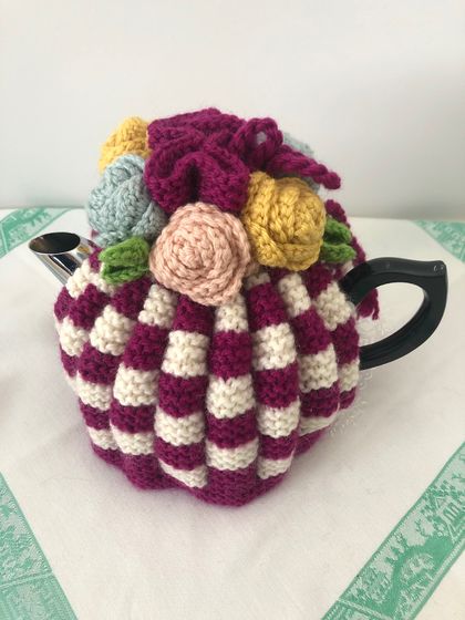 Retro Style Tea Cosy - Hand Knitted - Hand Crocheted