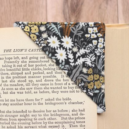 Corner Bookmark - Meadow