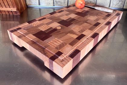 Long and thick End Grain chopping board with juice groove