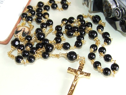 Black Onyx Gold Rosary, Colour Center 