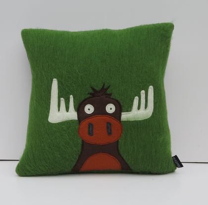 Cushion " Brown Moose" on Green
