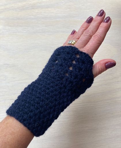 Fabulous Navy Blue Pure Wool Wristwarmers/Fingerless Gloves 
