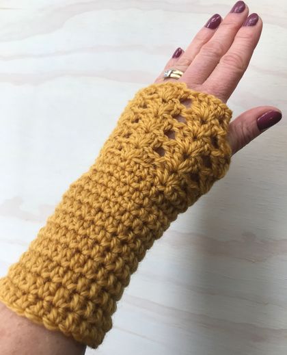 Fabulous Mustard Pure Wool Wristwarmers/Fingerless Gloves 