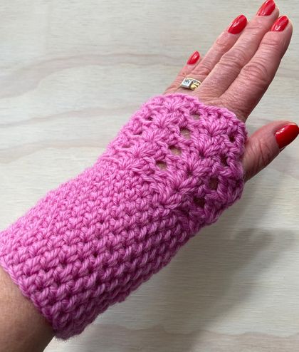 Fabulous Mid Pink Pure Wool Wristwarmers/Fingerless Gloves 