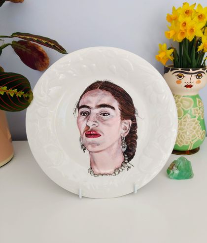 Frida with Braids - Plate Painting