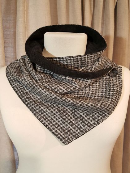Neck Warmer Wool Houndstooth and Black