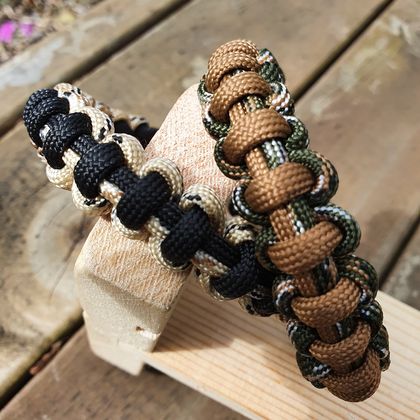 DNA Wristband - handwoven paracord