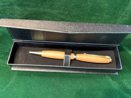 Native Totara Wood Pen