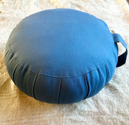 Zafu meditation cushion - blue