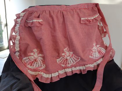 Vintage apron (pinny)