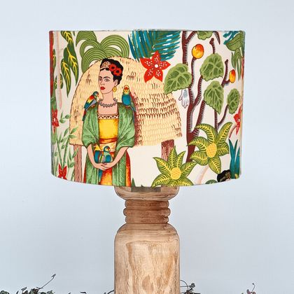 The Classic: Frida in the Garden (Tea) (40cm)
