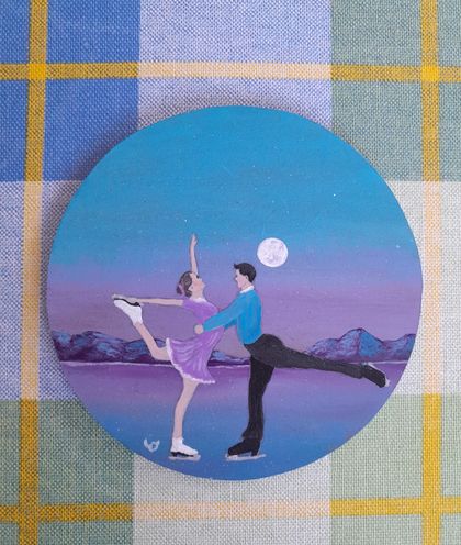 "Moonlight-Skating" round painting