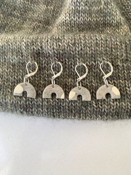 Stitch Markers / progress keepers - set of 4 - Grey