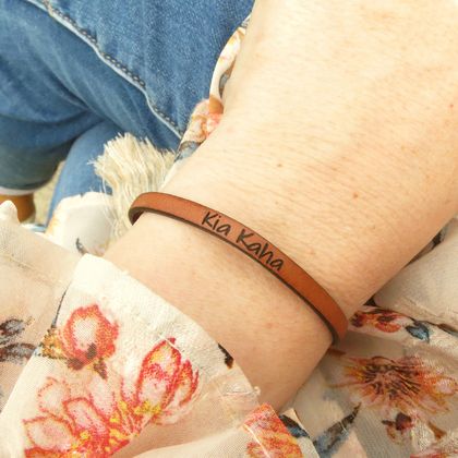 Kia Kaha - Leather Mantra Bracelet - Chestnut