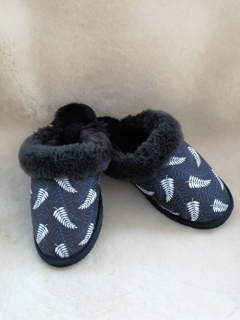 Sheepskin slippers size online 7