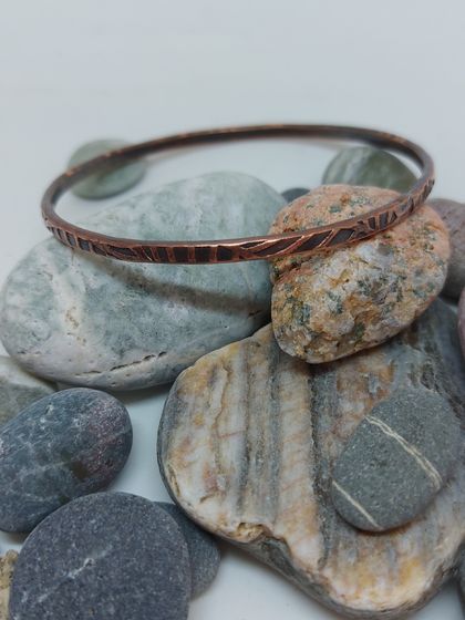 Stacker Copper textured Bangle