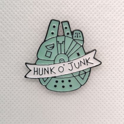"Hunk o' Junk" Millennium Falcon Needle Minder