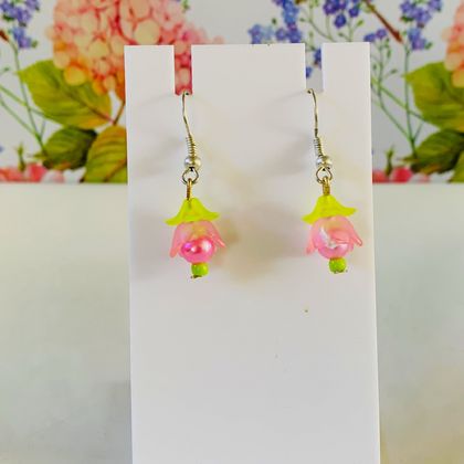 Earrings: Mini Flower Pink (dark) and Lime