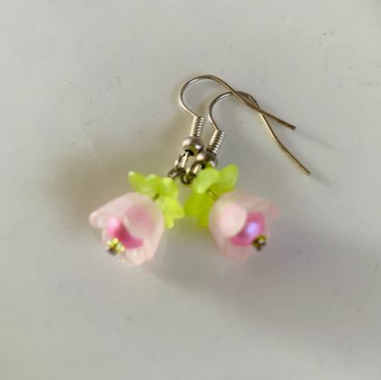 Earrings: Mini Flower Pink (pale) and Lime