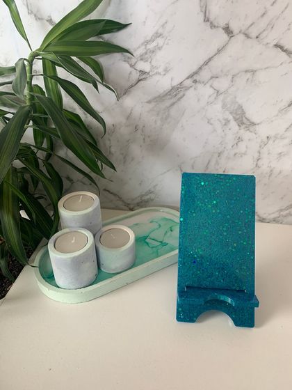 Phone stand/holder in teal glitter