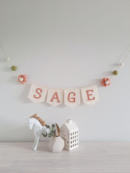 *SALE* Personalised Felt Banner – Daisy Design – up to 5 letters