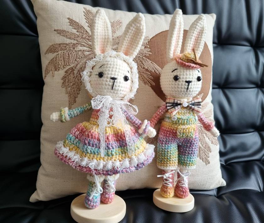 Handmade Crochet Amigurumi doll - Couple rabbits | Felt