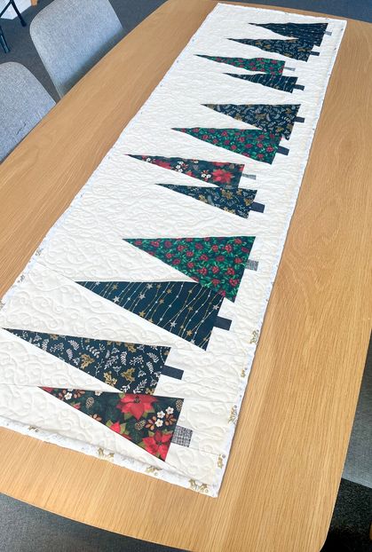 Quilted Christmas Tree Table Runner 