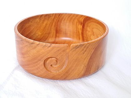 Zelkova Yarn Bowl