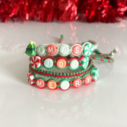 Christmas green beaded square knot bracelets