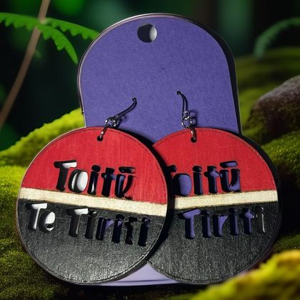 Earrings: Toitū te Tiriti