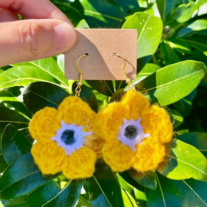 handmade cute flower crochet earrings