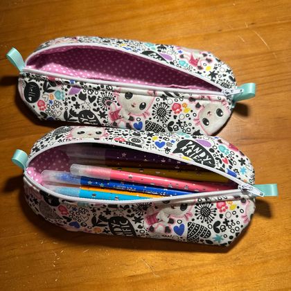 Pencil pod zipper pouch, kitten 